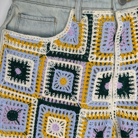 BLANKNYC Crochet Front Cutoff Denim Shorts Size 31 NWT - Picture 5 of 13